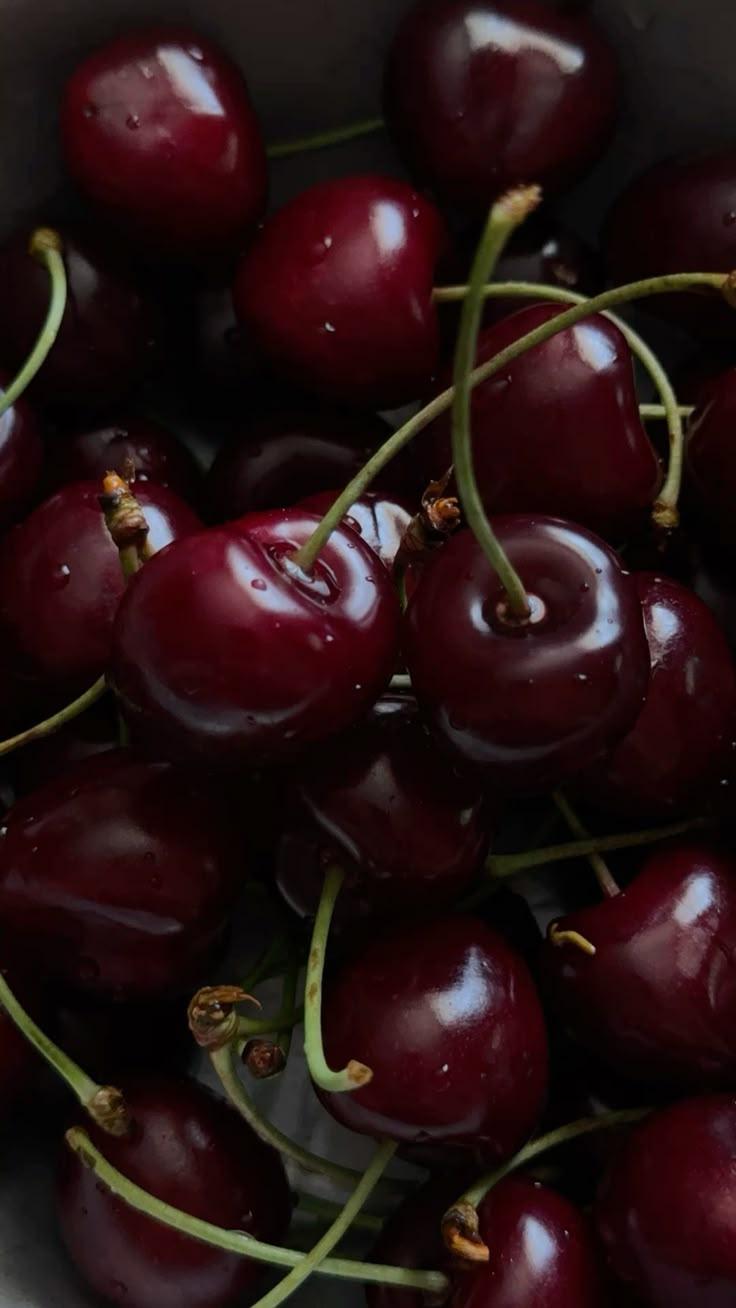 Garden's Gift: Seasonal Fruit Treasure Trove